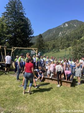 Pomoč pri urejanju športnih igrišč in igrišč pri kamniških šolah in vrtcih (4)